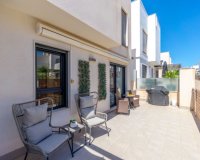 Resale - Villa -
Torrevieja - Costa Blanca