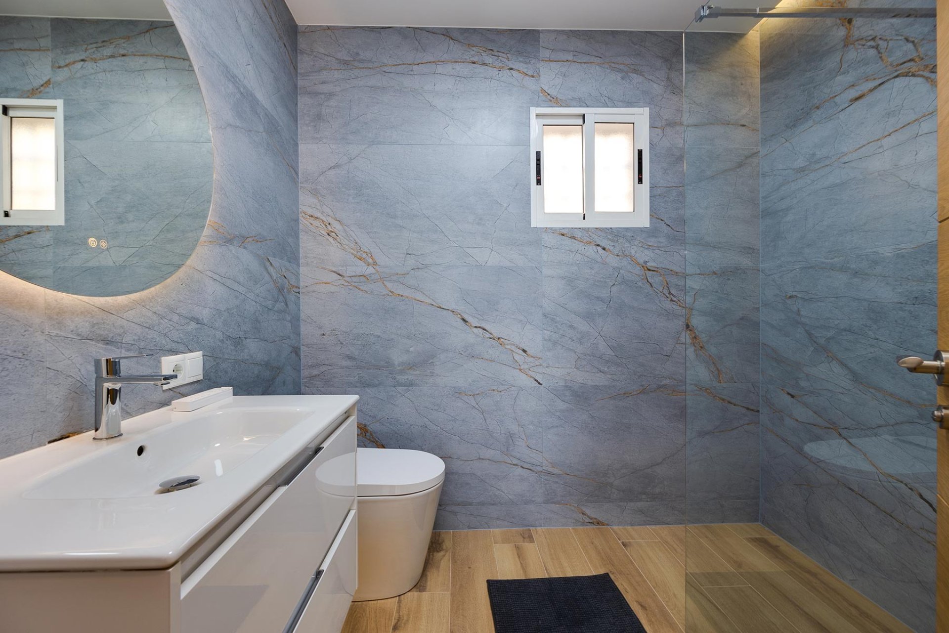 Resale - Villa -
Torrevieja - Costa Blanca