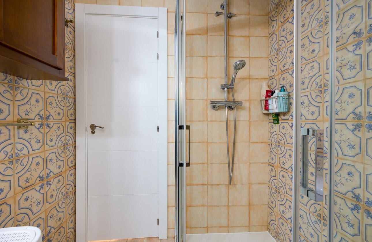 Resale - Villa -
Torrevieja - Costa Blanca