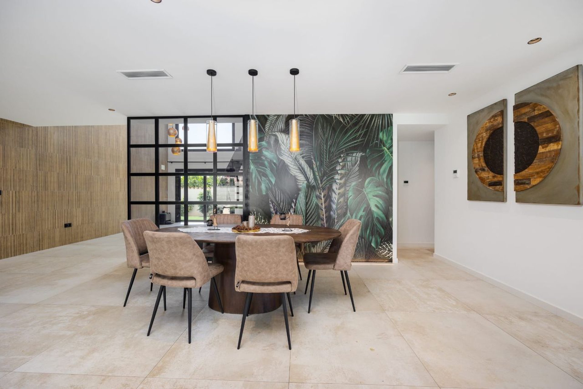 Resale - Villa -
Torrevieja - Costa Blanca