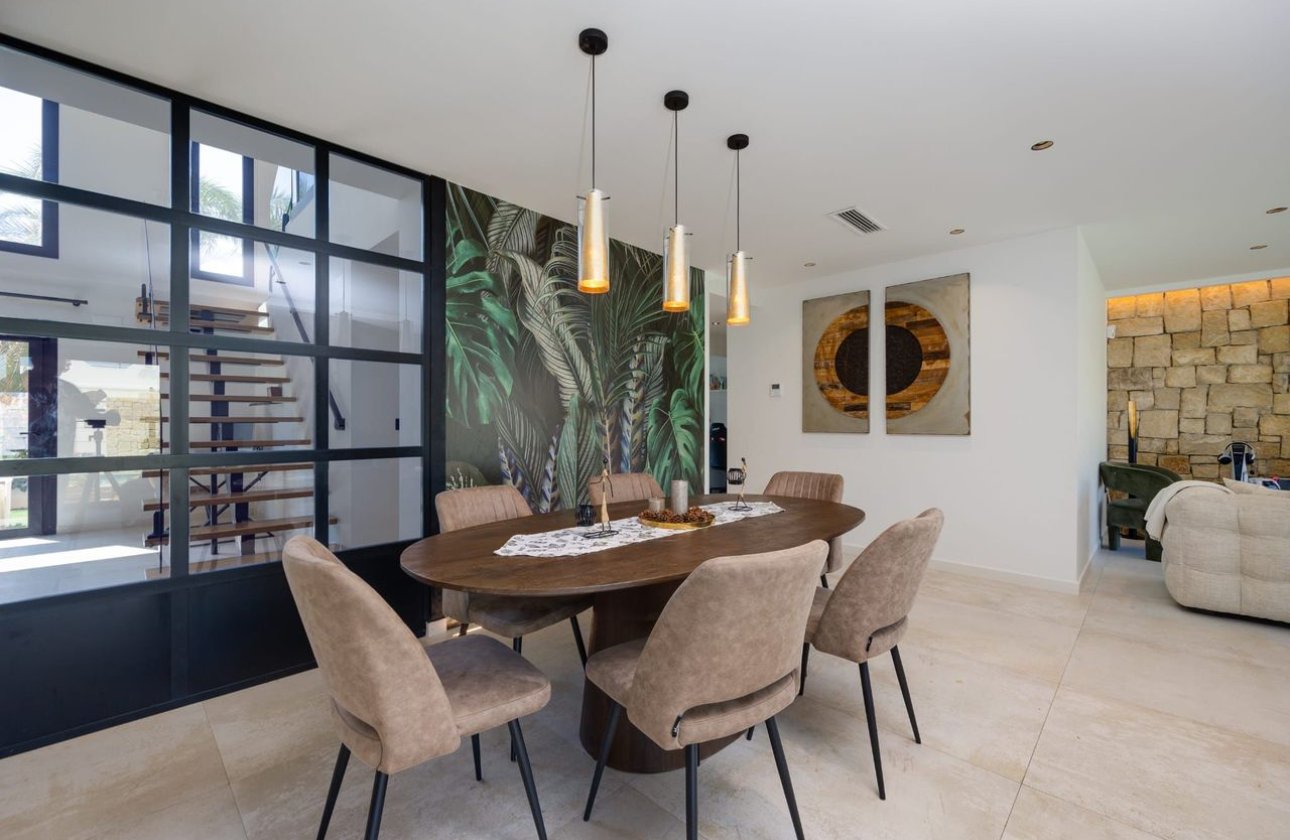 Resale - Villa -
Torrevieja - Costa Blanca