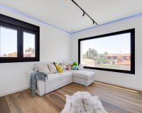 Resale - Villa -
Torrevieja - Costa Blanca