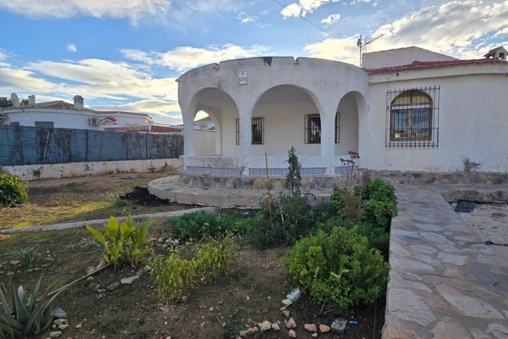 Resale - Villa -
Torrevieja - Costa Blanca