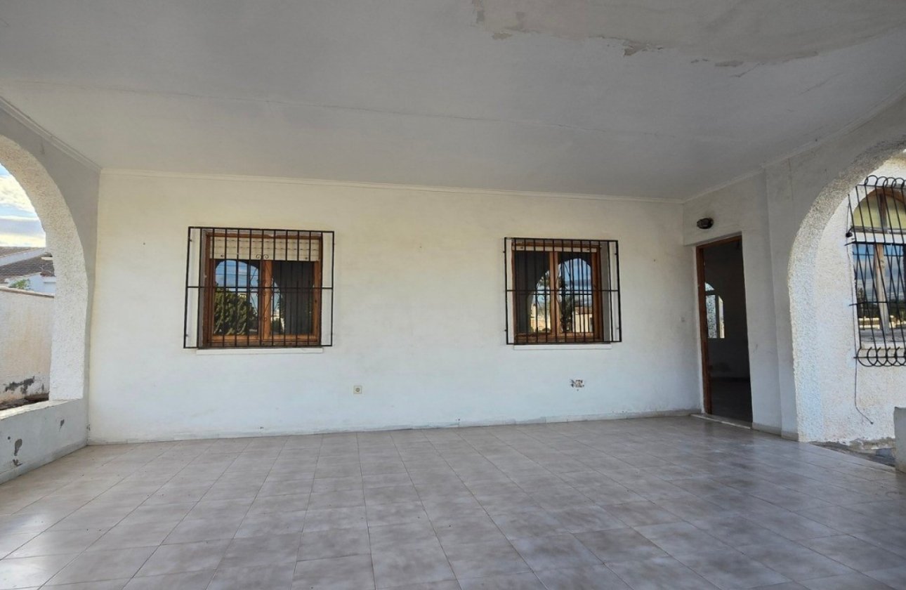 Resale - Villa -
Torrevieja - Costa Blanca