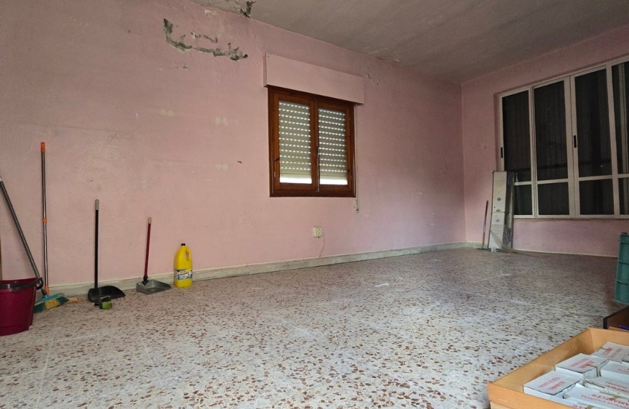 Resale - Villa -
Torrevieja - Costa Blanca