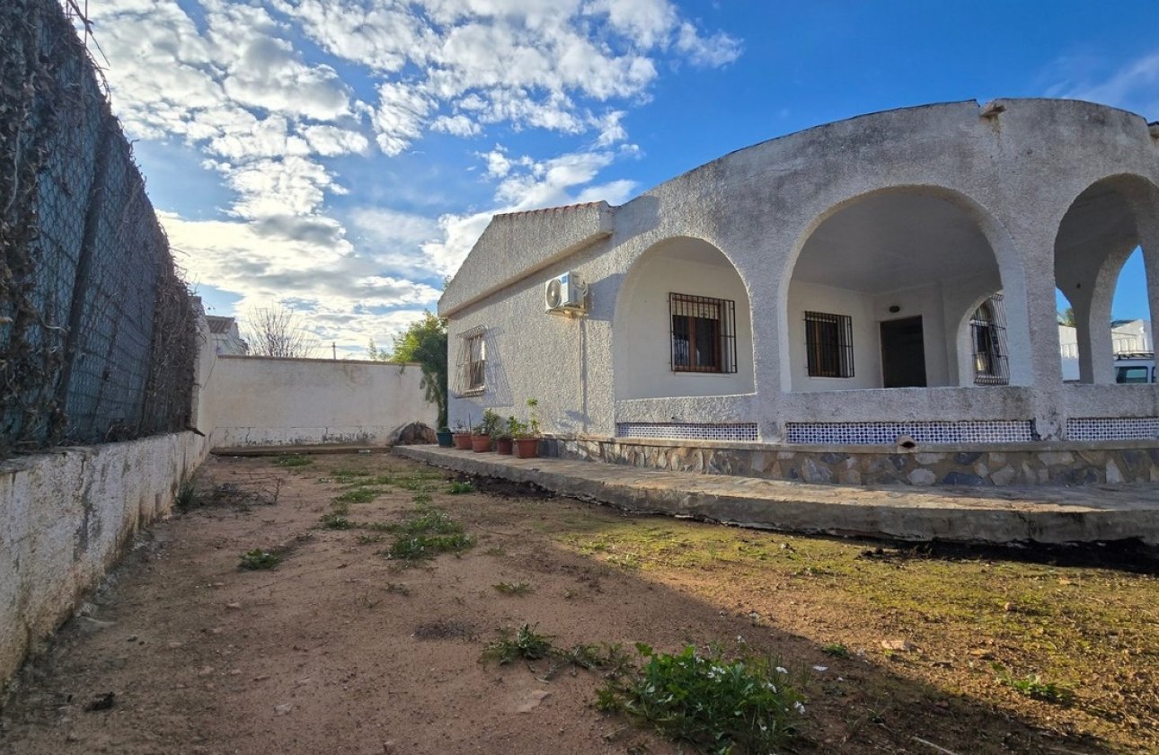 Resale - Villa -
Torrevieja - Costa Blanca