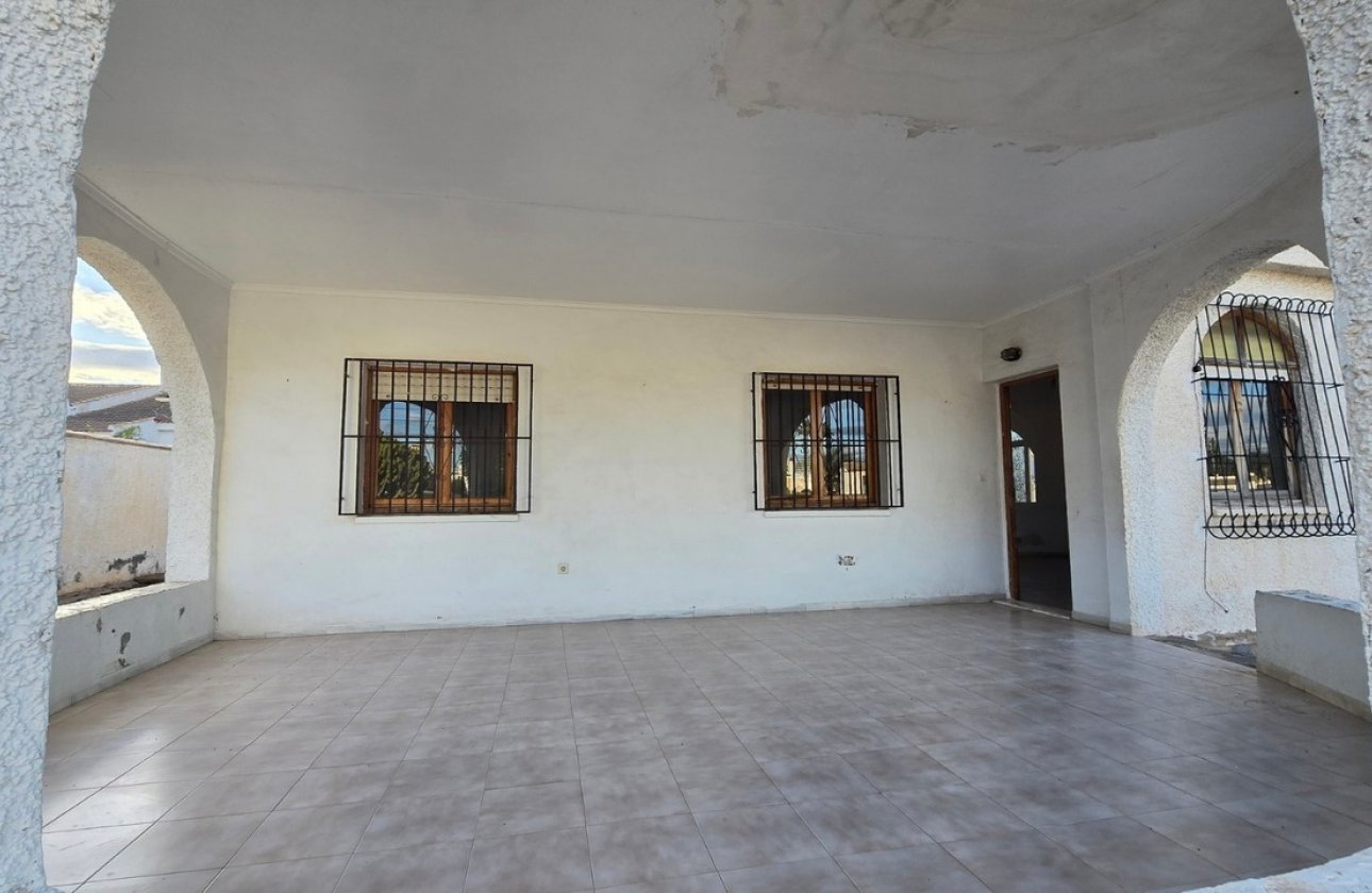 Resale - Villa -
Torrevieja - Costa Blanca