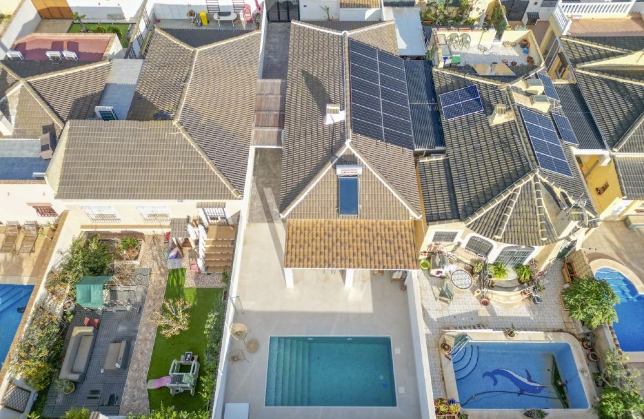 Resale - Villa -
Torrevieja - Costa Blanca