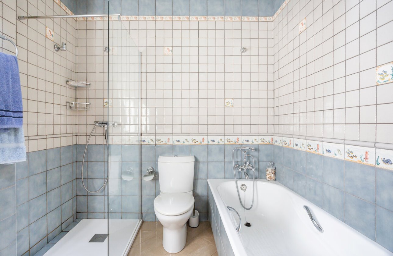 Resale - Villa -
Torrevieja - Costa Blanca