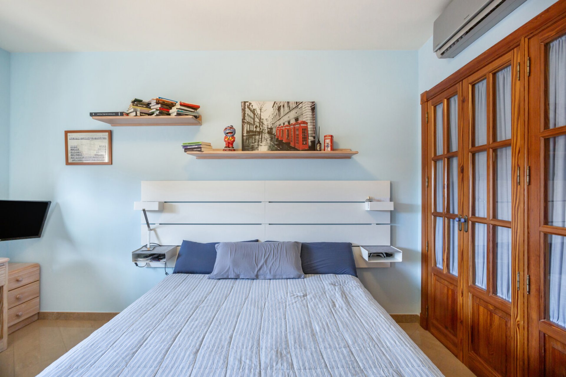 Resale - Villa -
Torrevieja - Costa Blanca