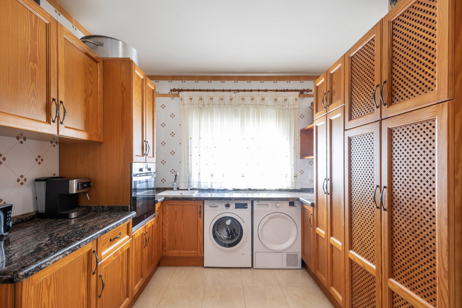 Resale - Villa -
Torrevieja - Costa Blanca