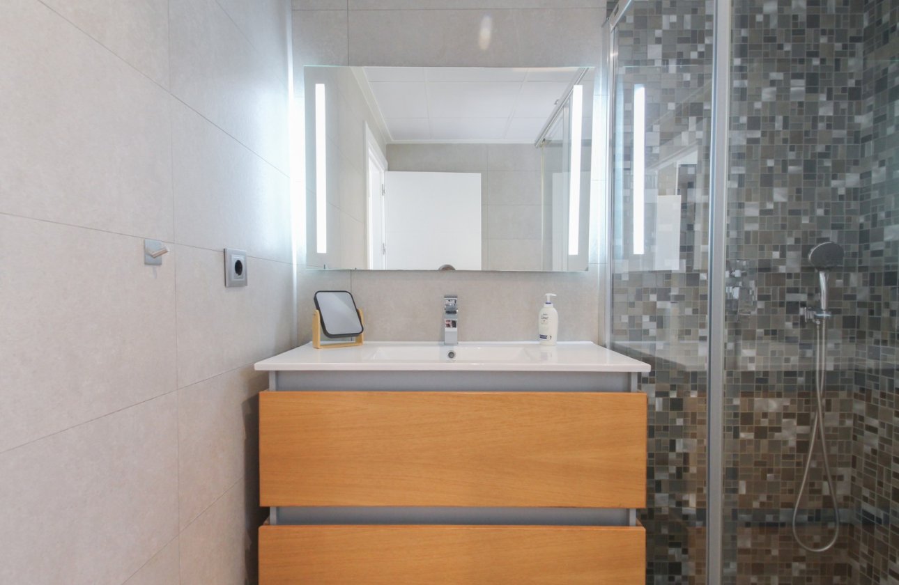 Resale - Villa -
Torrevieja - Costa Blanca