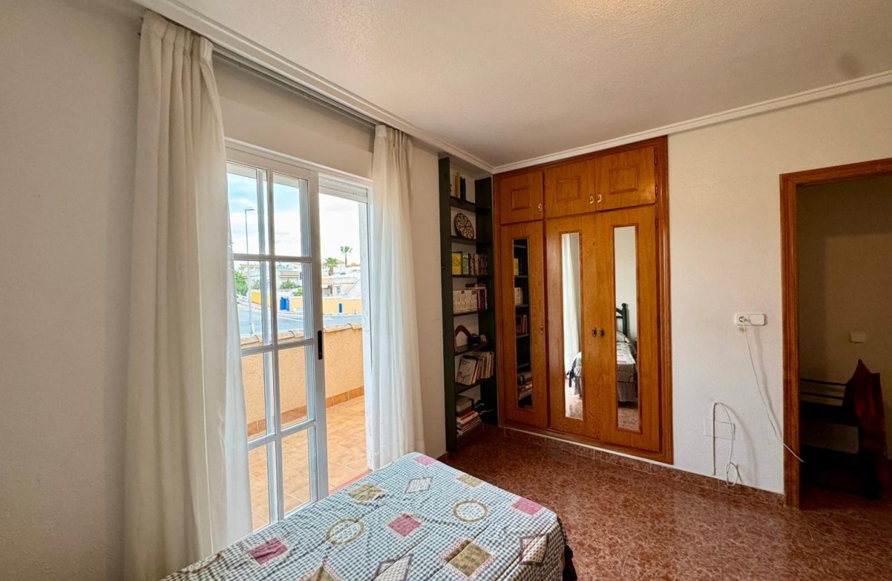 Resale - Villa -
Torrevieja - Costa Blanca