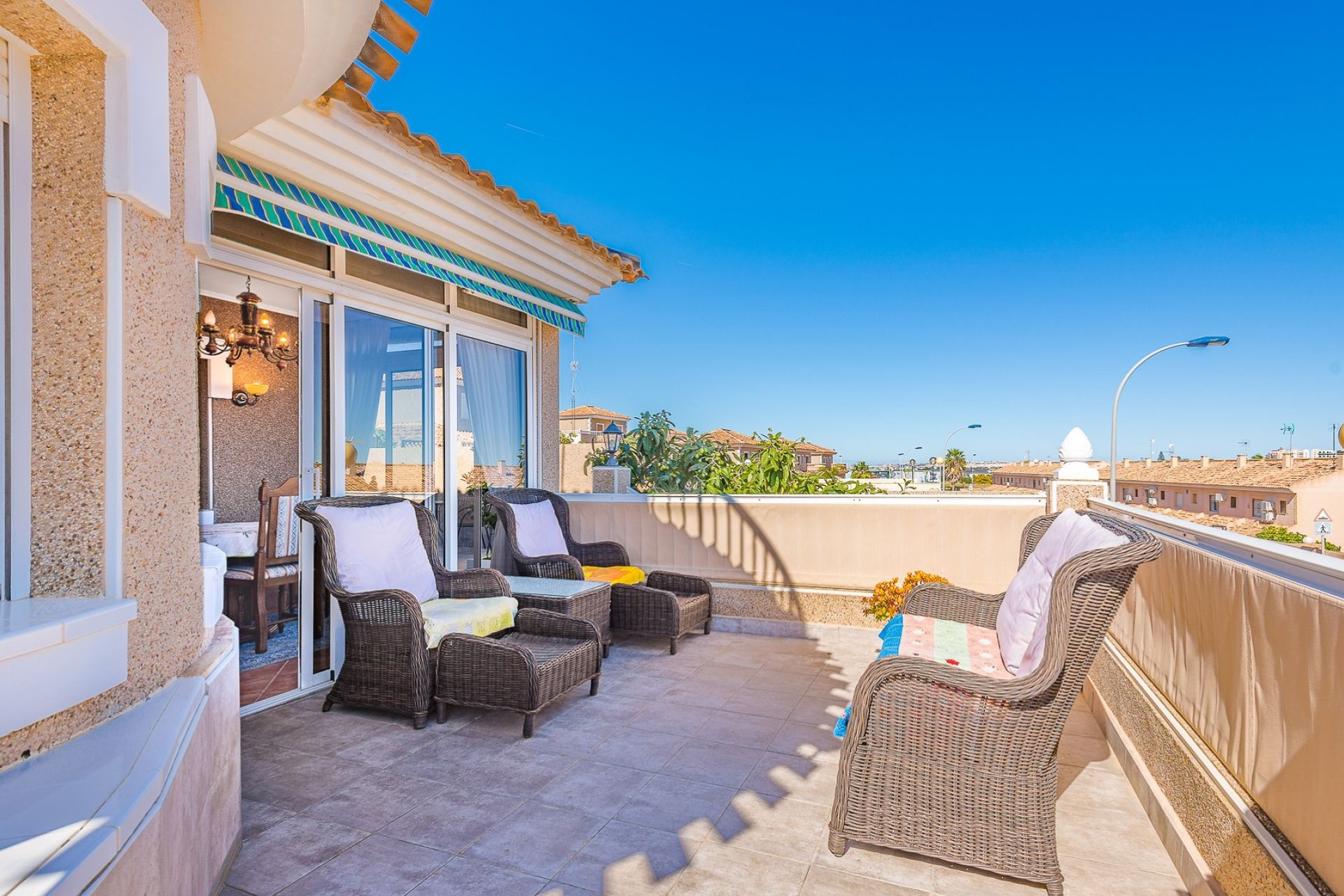 Resale - Villa -
Torrevieja - Costa Blanca