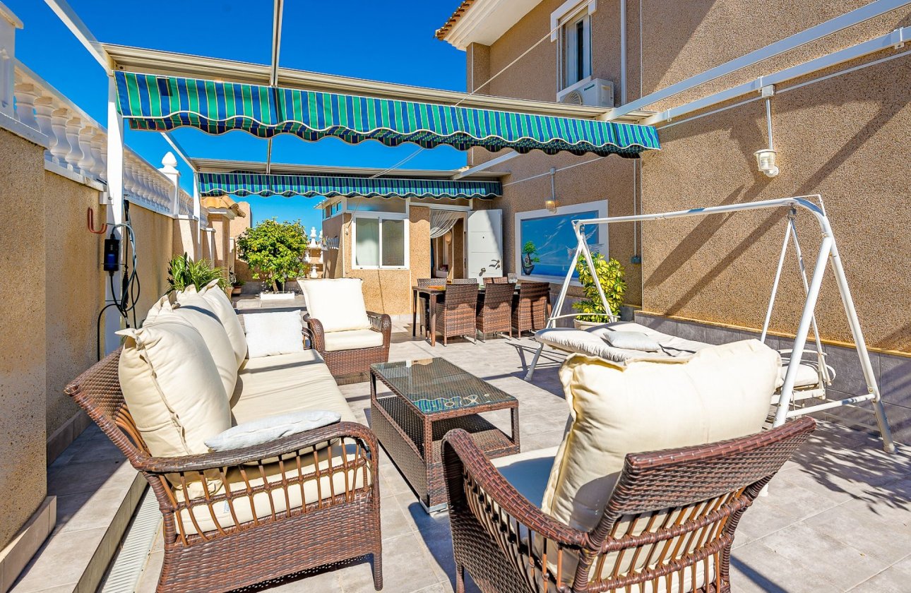 Resale - Villa -
Torrevieja - Costa Blanca