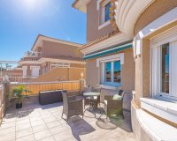 Resale - Villa -
Torrevieja - Costa Blanca