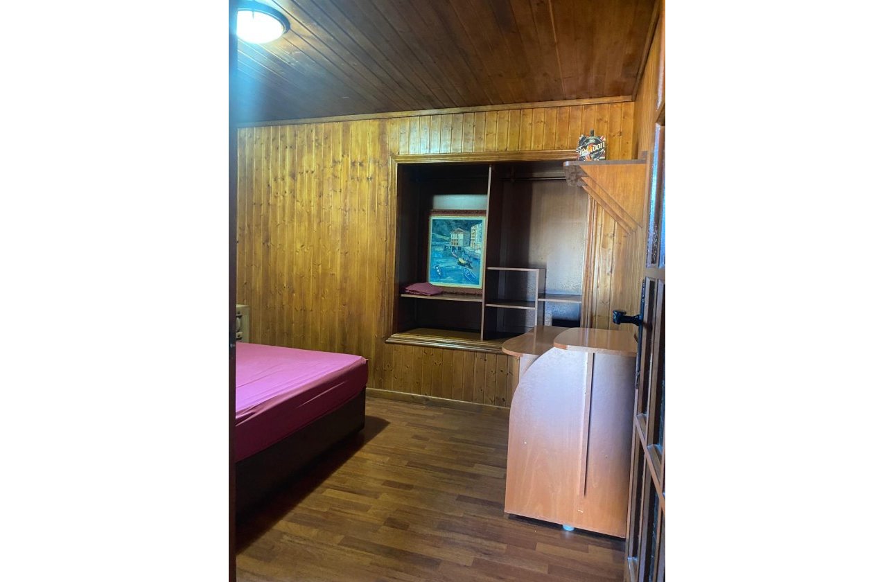 Resale - Villa -
Torrevieja - Costa Blanca