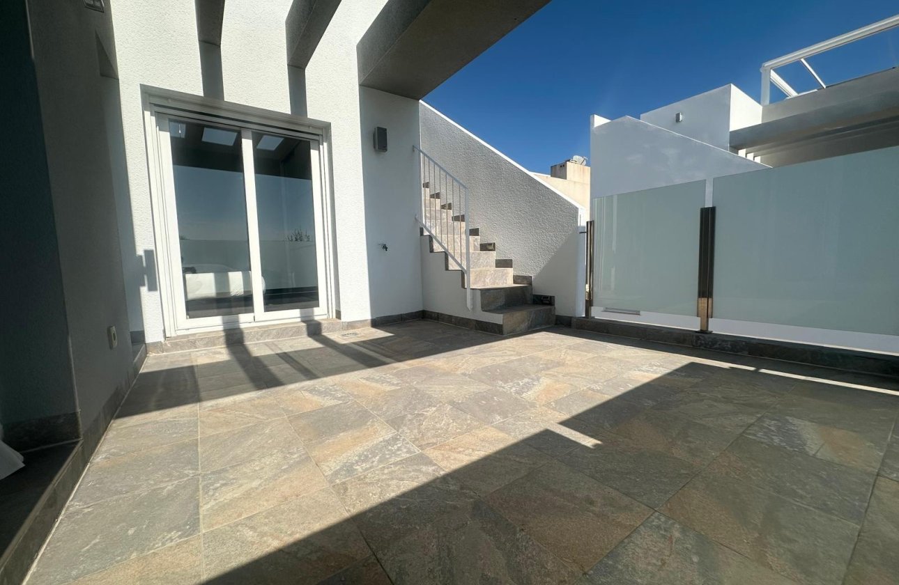 Resale - Villa -
Torrevieja - Costa Blanca