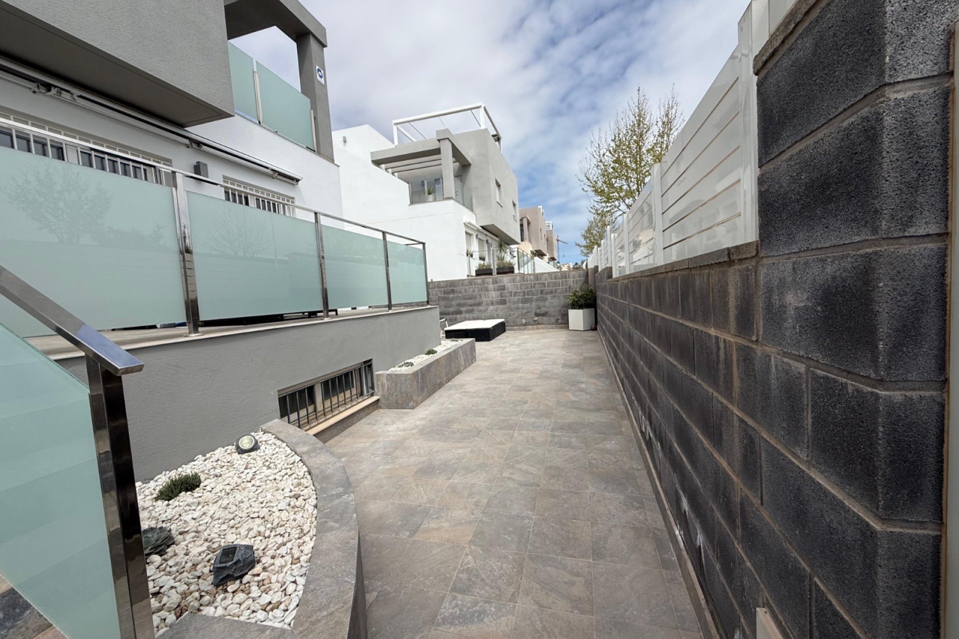 Resale - Villa -
Torrevieja - Costa Blanca