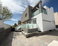 Resale - Villa -
Torrevieja - Costa Blanca