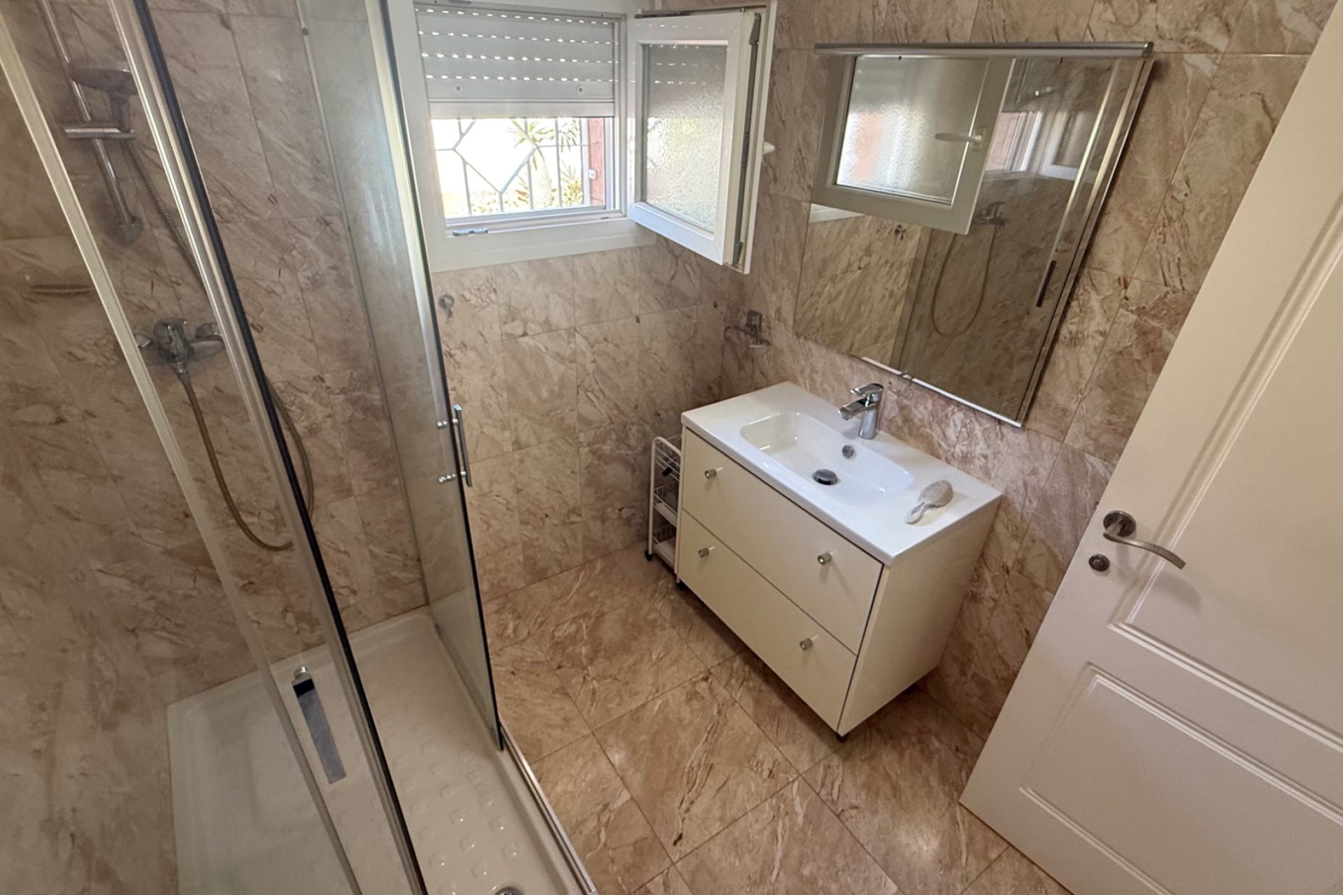 Resale - Villa -
Torrevieja - Costa Blanca