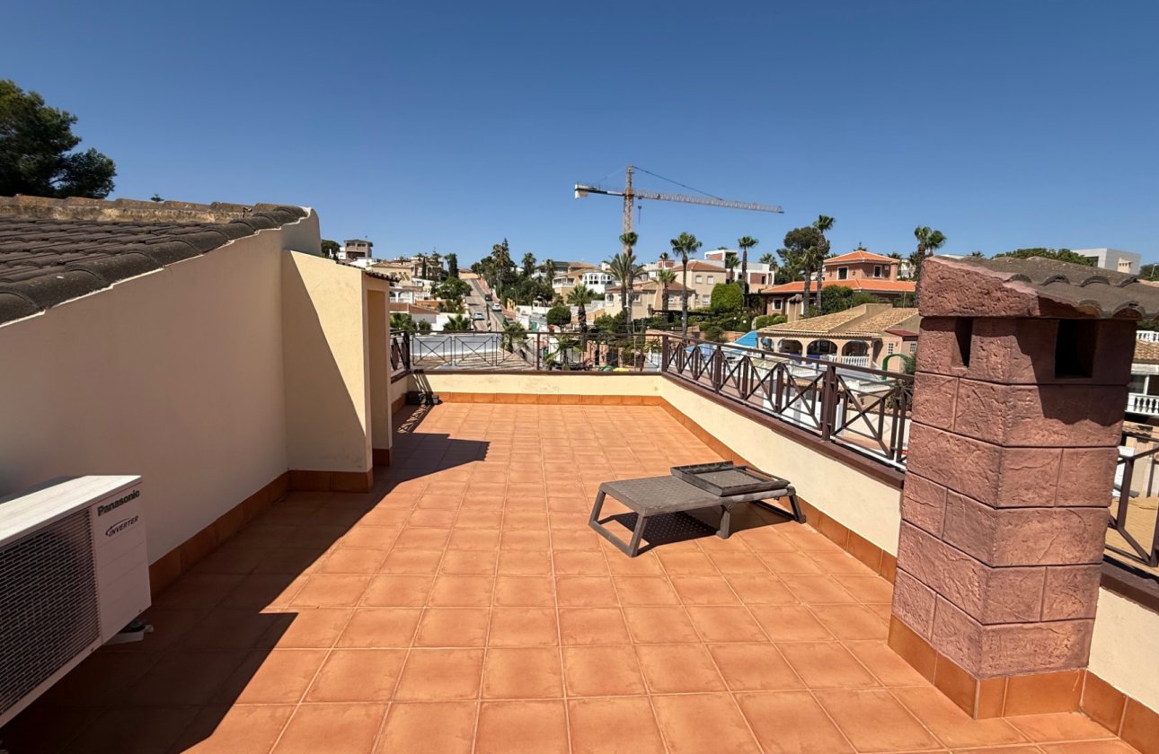 Resale - Villa -
Torrevieja - Costa Blanca