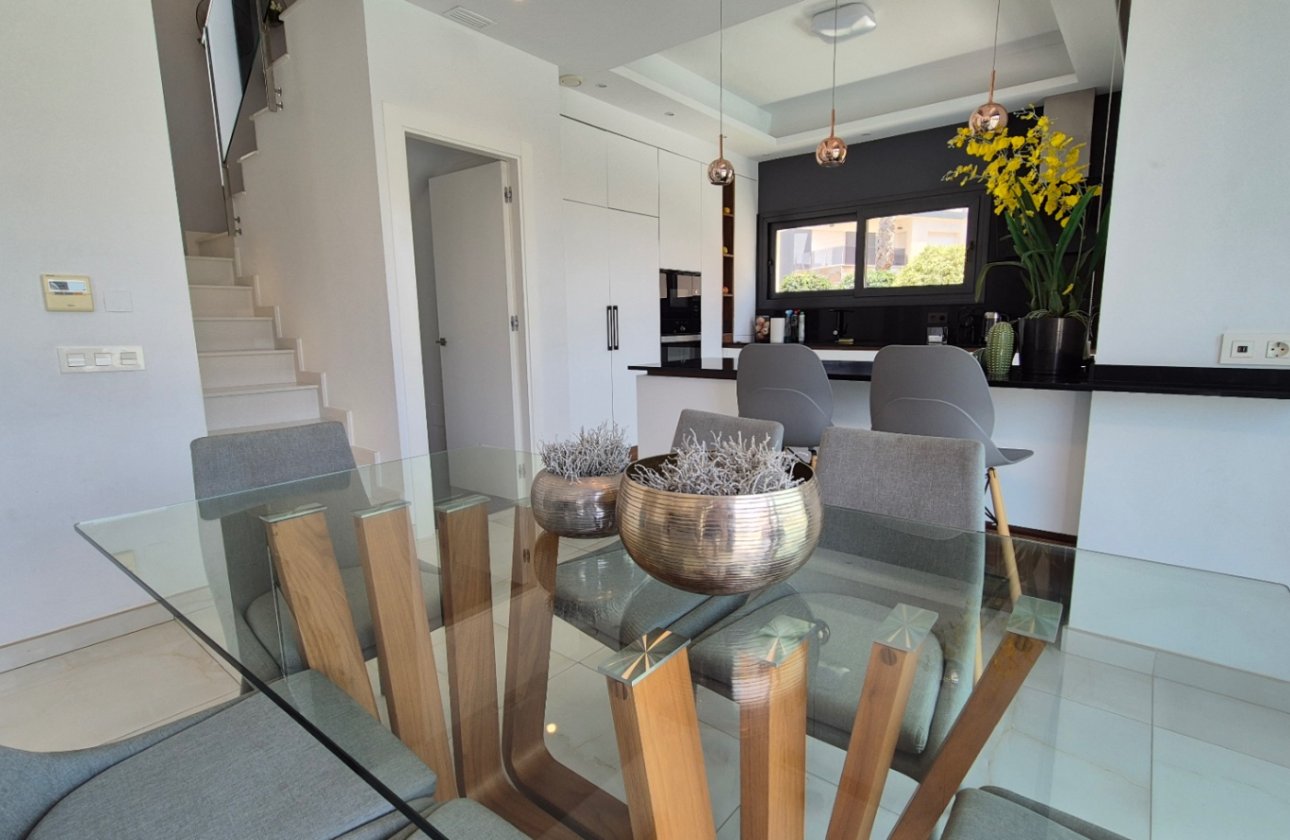 Resale - Villa -
Torrevieja - Costa Blanca