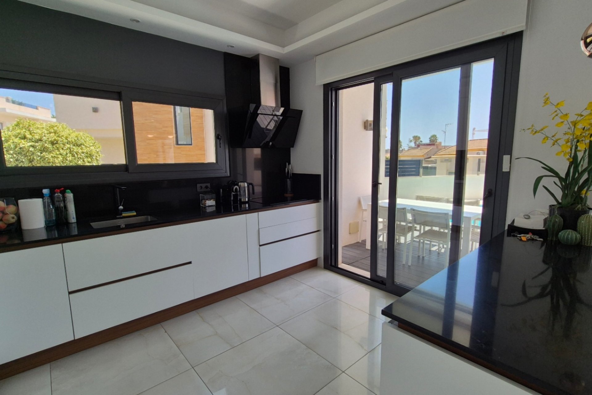 Resale - Villa -
Torrevieja - Costa Blanca