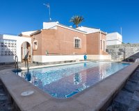 Resale - Villa -
Torrevieja - Costa Blanca