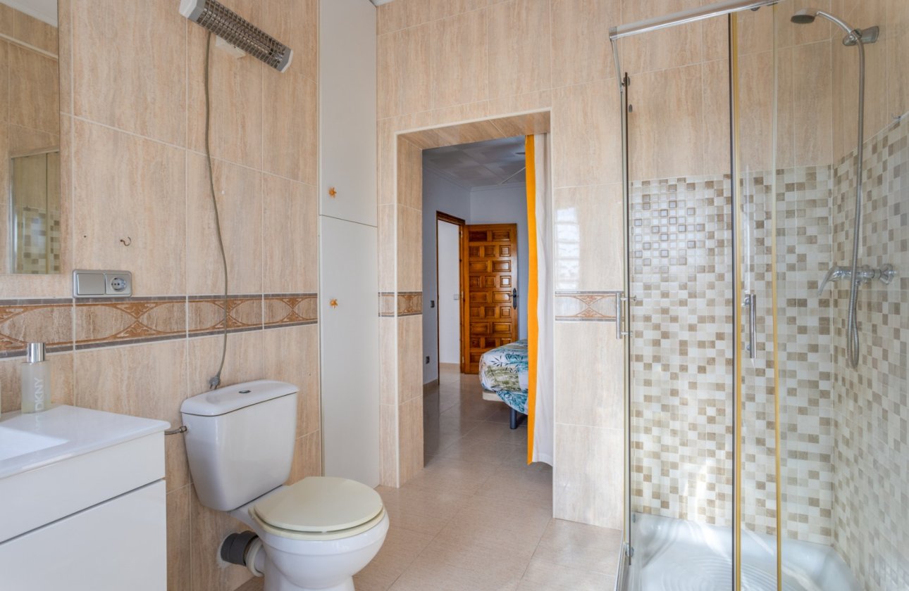 Resale - Villa -
Torrevieja - Costa Blanca