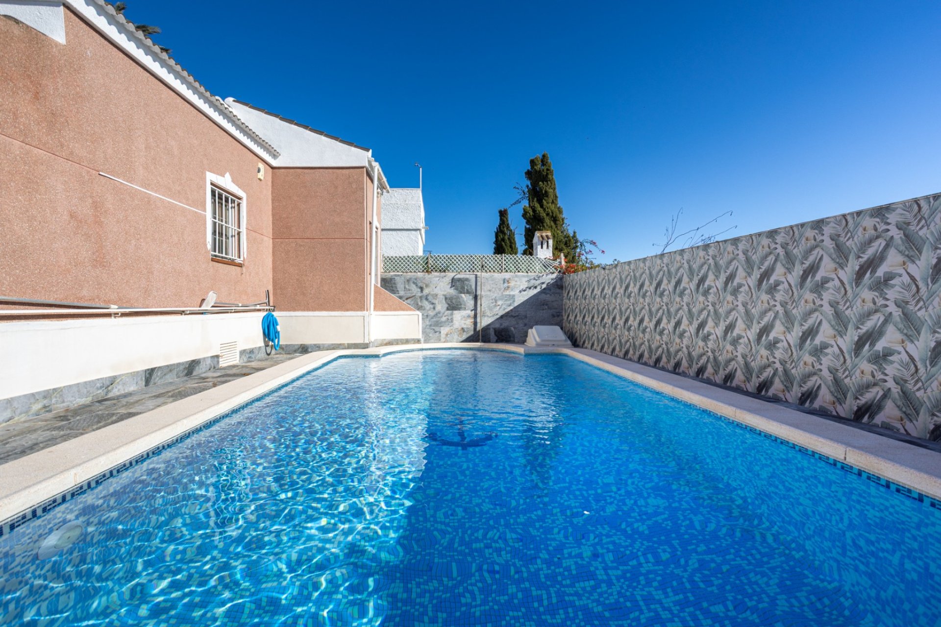 Resale - Villa -
Torrevieja - Costa Blanca