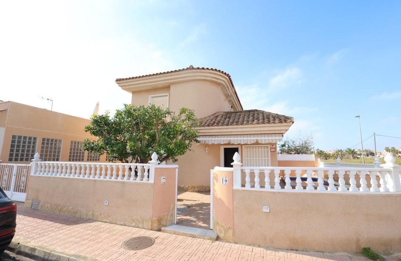 Resale - Villa -
Torrevieja - Costa Blanca