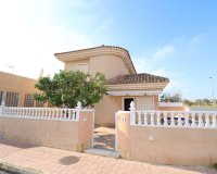 Resale - Villa -
Torrevieja - Costa Blanca