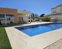 Resale - Villa -
Torrevieja - Costa Blanca