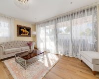Resale - Villa -
Torrevieja - Costa Blanca