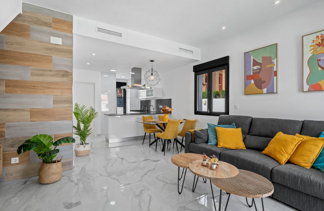 Resale - Villa -
Torrevieja - Costa Blanca