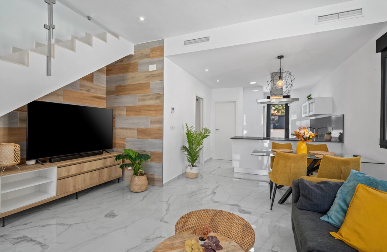 Resale - Villa -
Torrevieja - Costa Blanca
