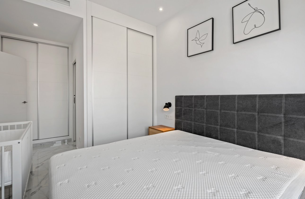 Resale - Villa -
Torrevieja - Costa Blanca