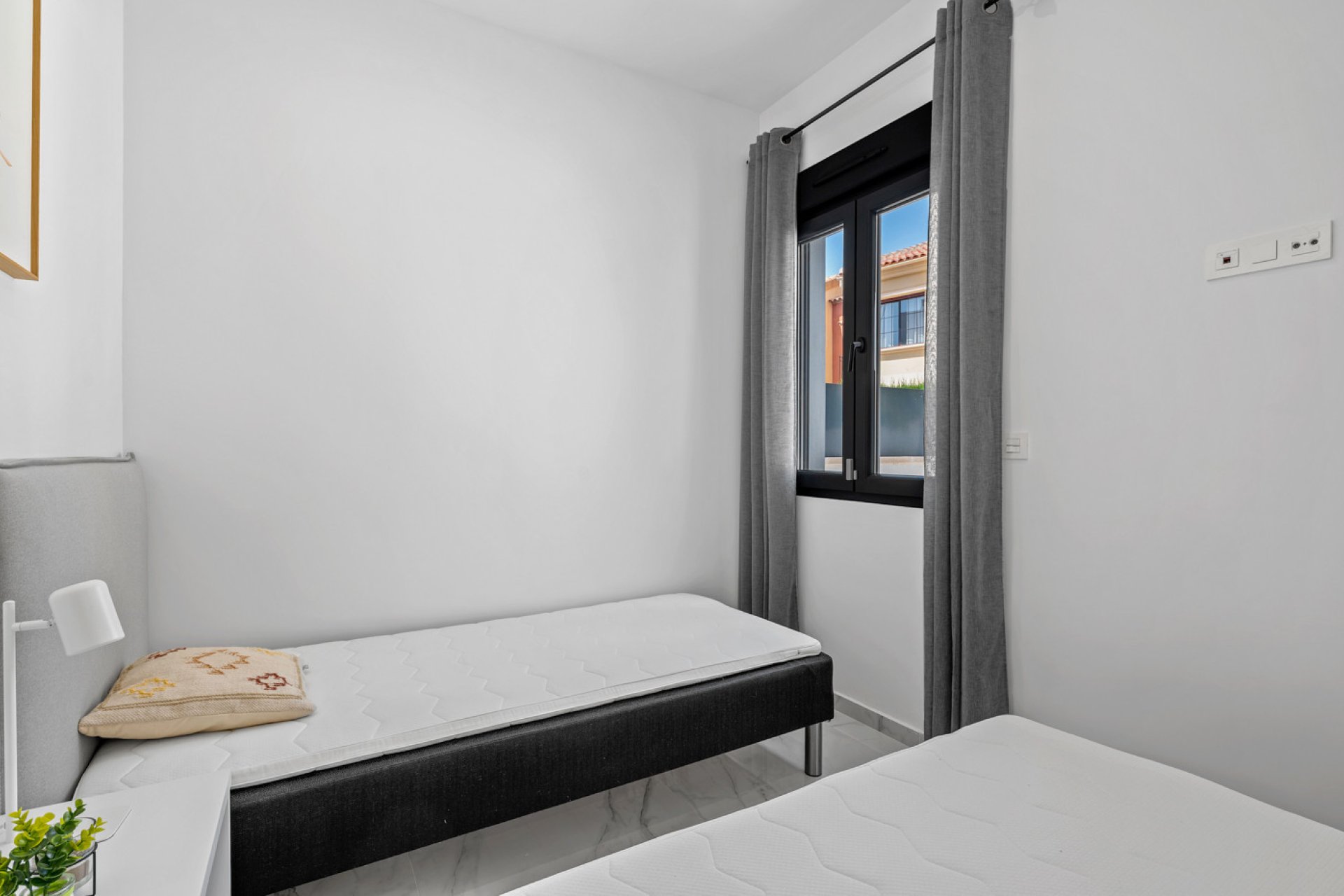 Resale - Villa -
Torrevieja - Costa Blanca