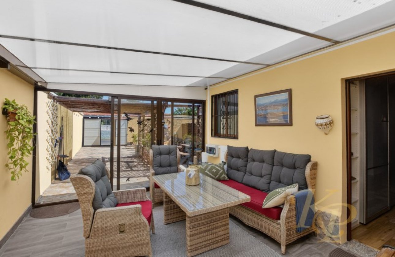 Resale - Villa -
Torrevieja - Costa Blanca