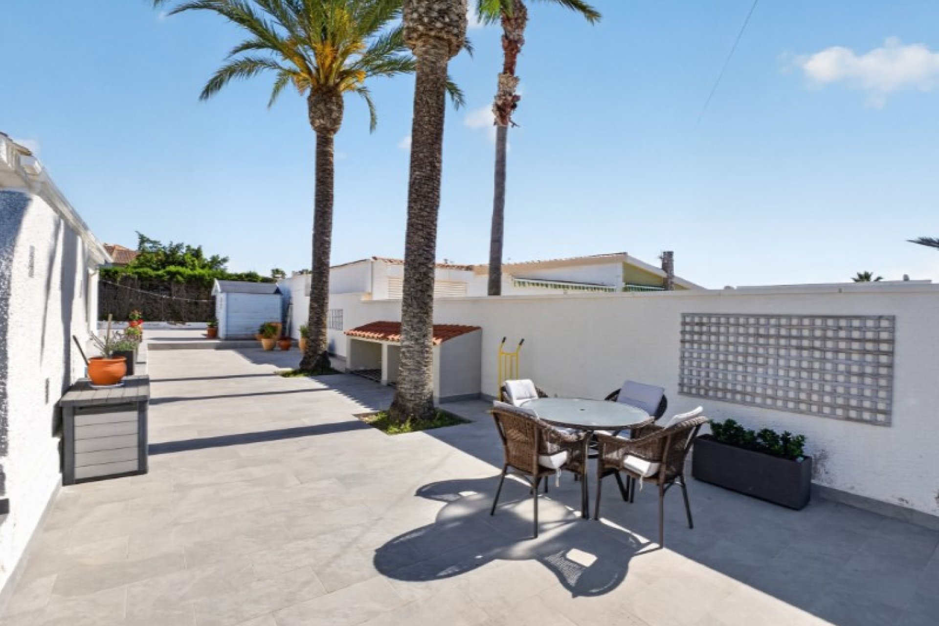 Resale - Villa -
Torrevieja - Costa Blanca