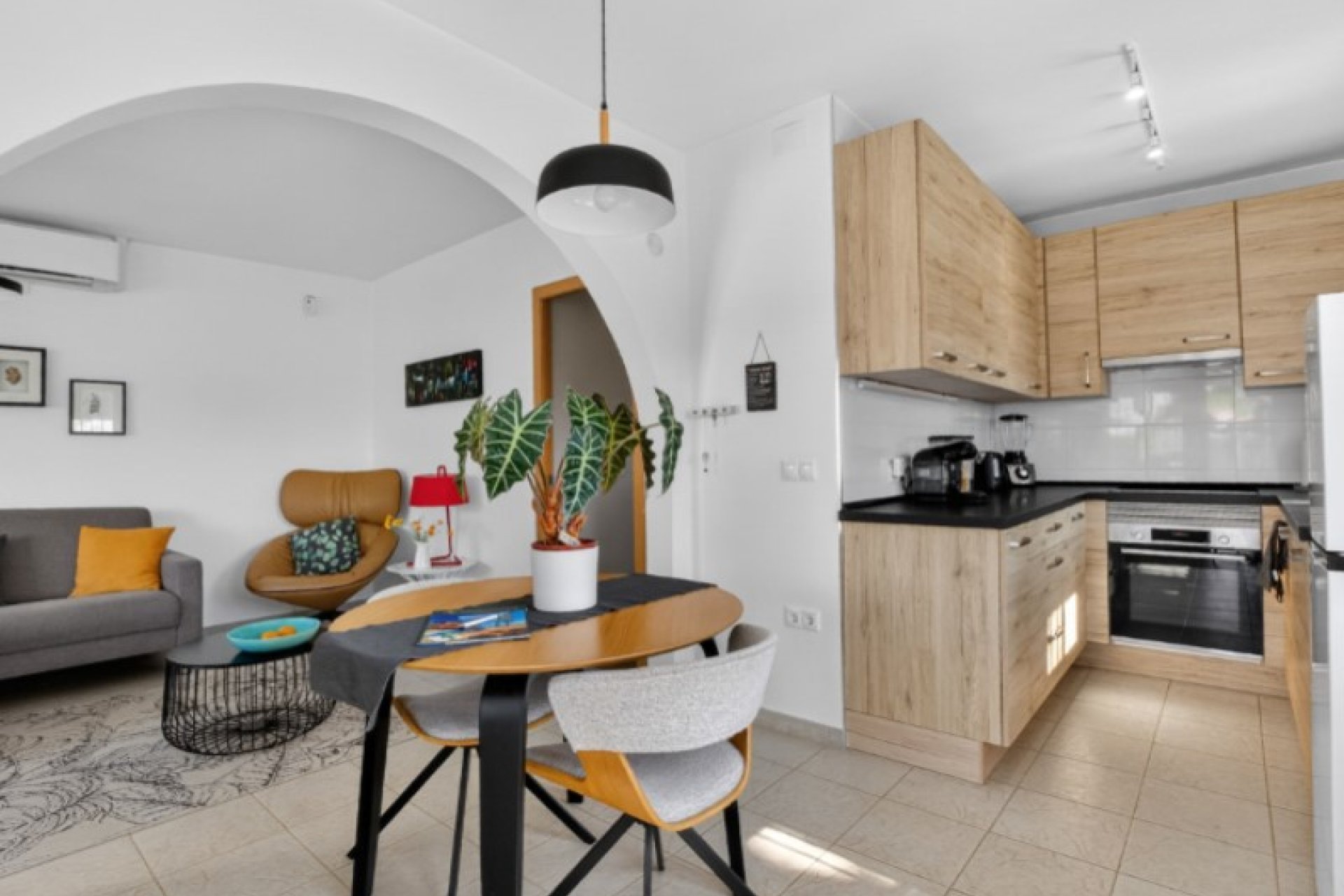 Resale - Villa -
Torrevieja - Costa Blanca