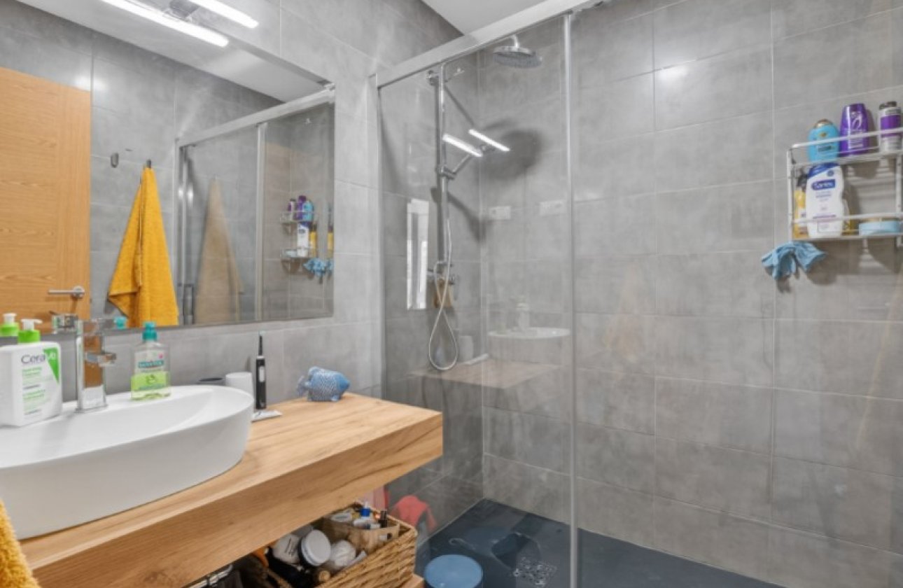 Resale - Villa -
Torrevieja - Costa Blanca