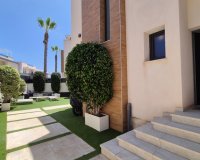 Resale - Villa -
Torrevieja - Costa Blanca