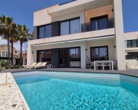 Resale - Villa -
Torrevieja - Costa Blanca