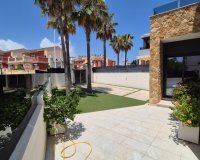 Resale - Villa -
Torrevieja - Costa Blanca