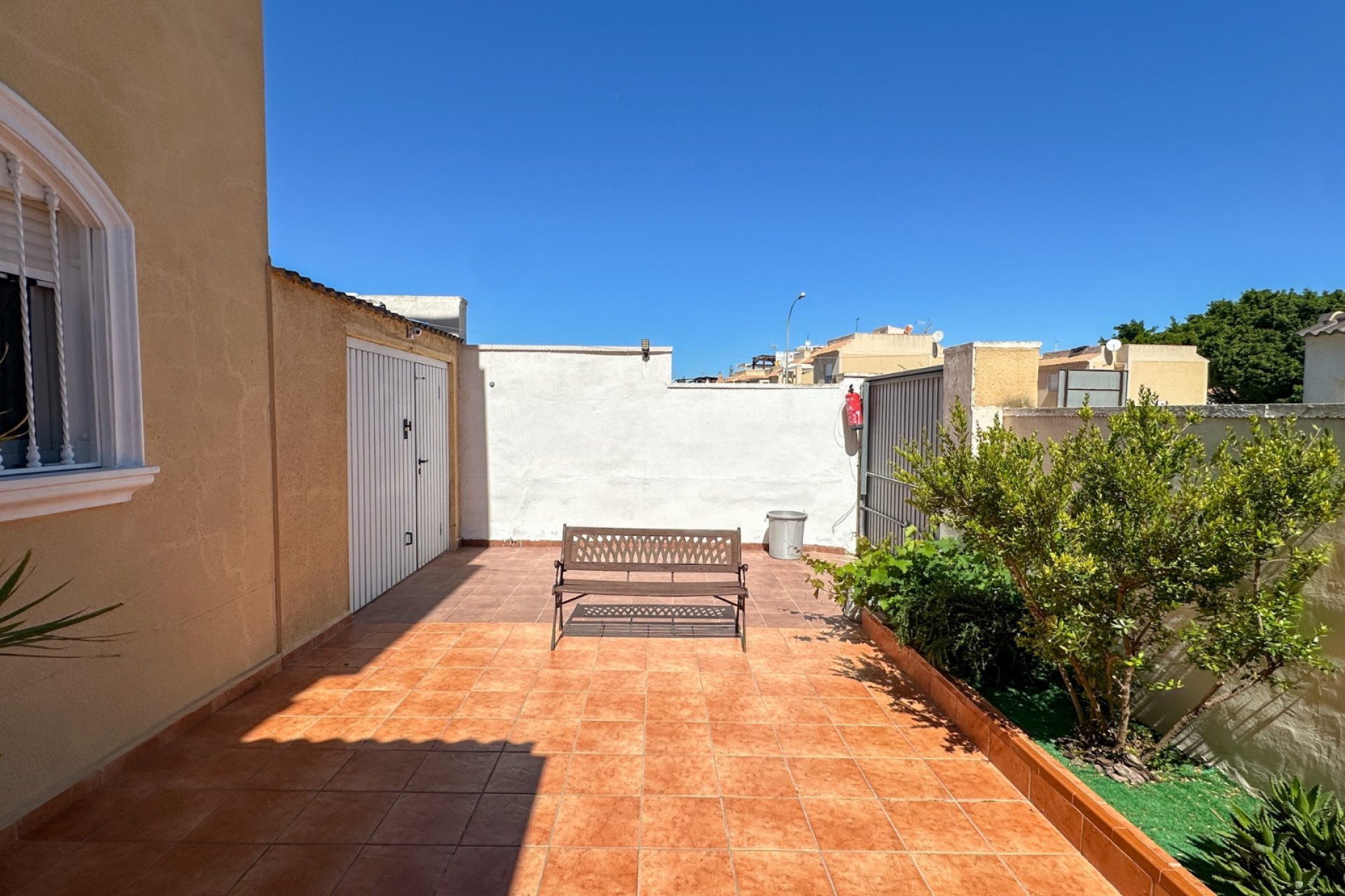 Resale - Villa -
Torrevieja - Costa Blanca