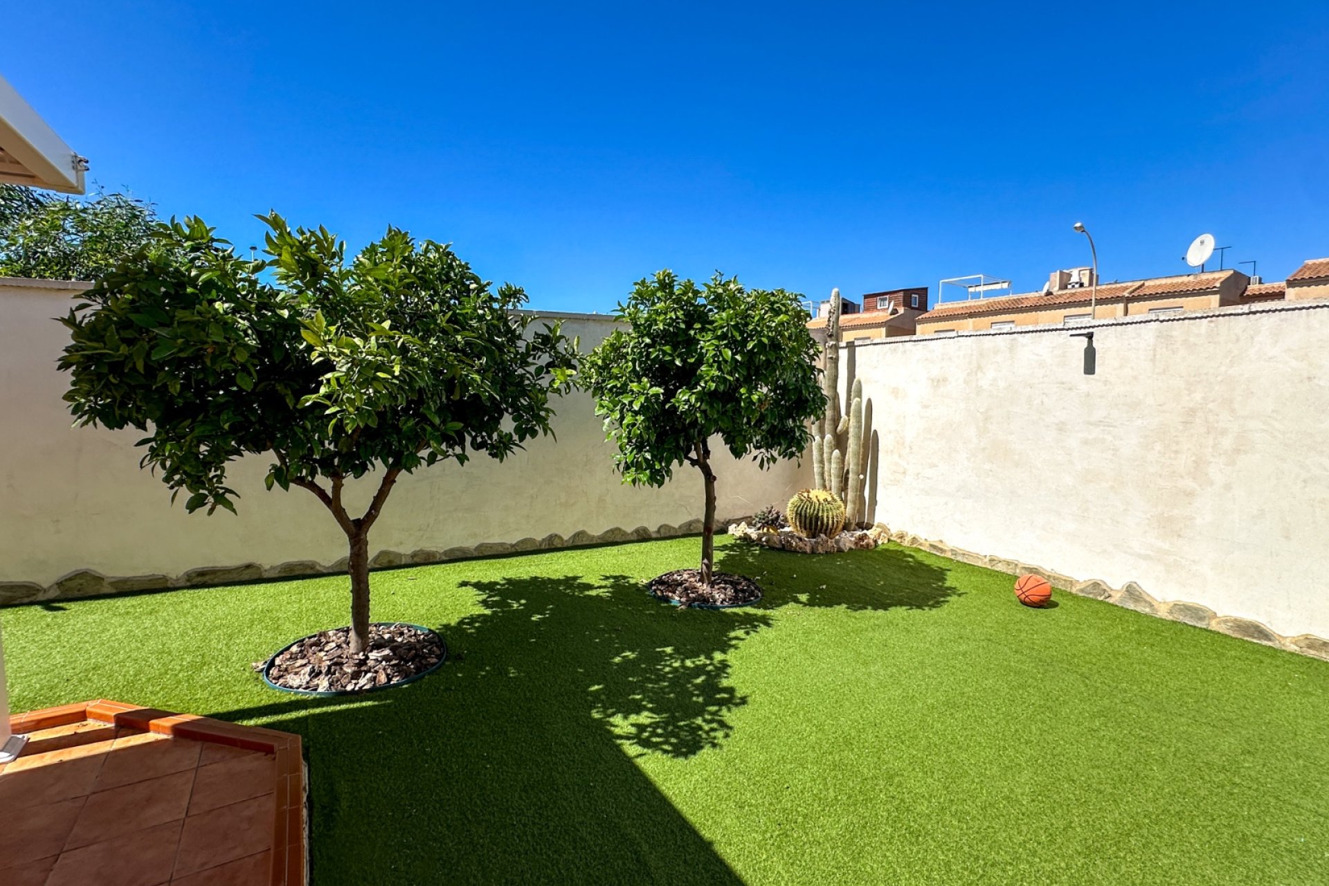 Resale - Villa -
Torrevieja - Costa Blanca