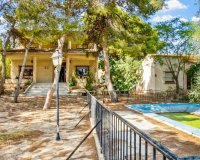 Resale - Villa -
Torrevieja - Costa Blanca