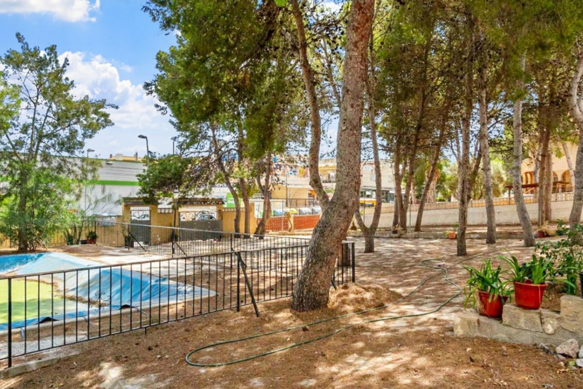 Resale - Villa -
Torrevieja - Costa Blanca